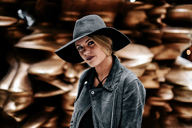 26 پریست لایت روم سینمایی تم قهوه ای و شکلاتی Chocolate Cinematic Lightroom Presets 26 پریست لایت روم سینمایی تم قهوه ای و شکلاتی Chocolate Cinematic Lightroom Presets